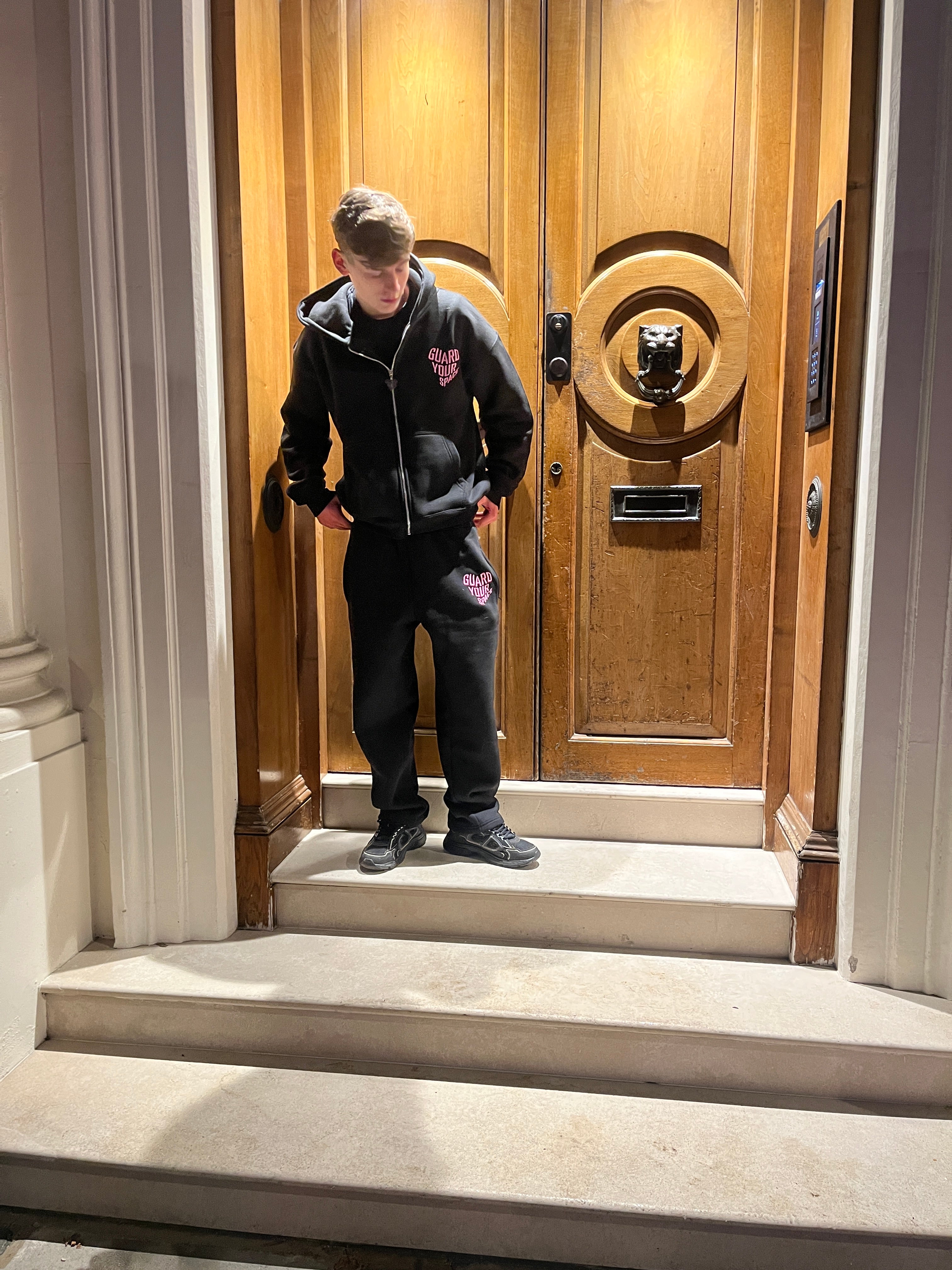 (Black/pink) Guardyourspace zip-up tracksuit