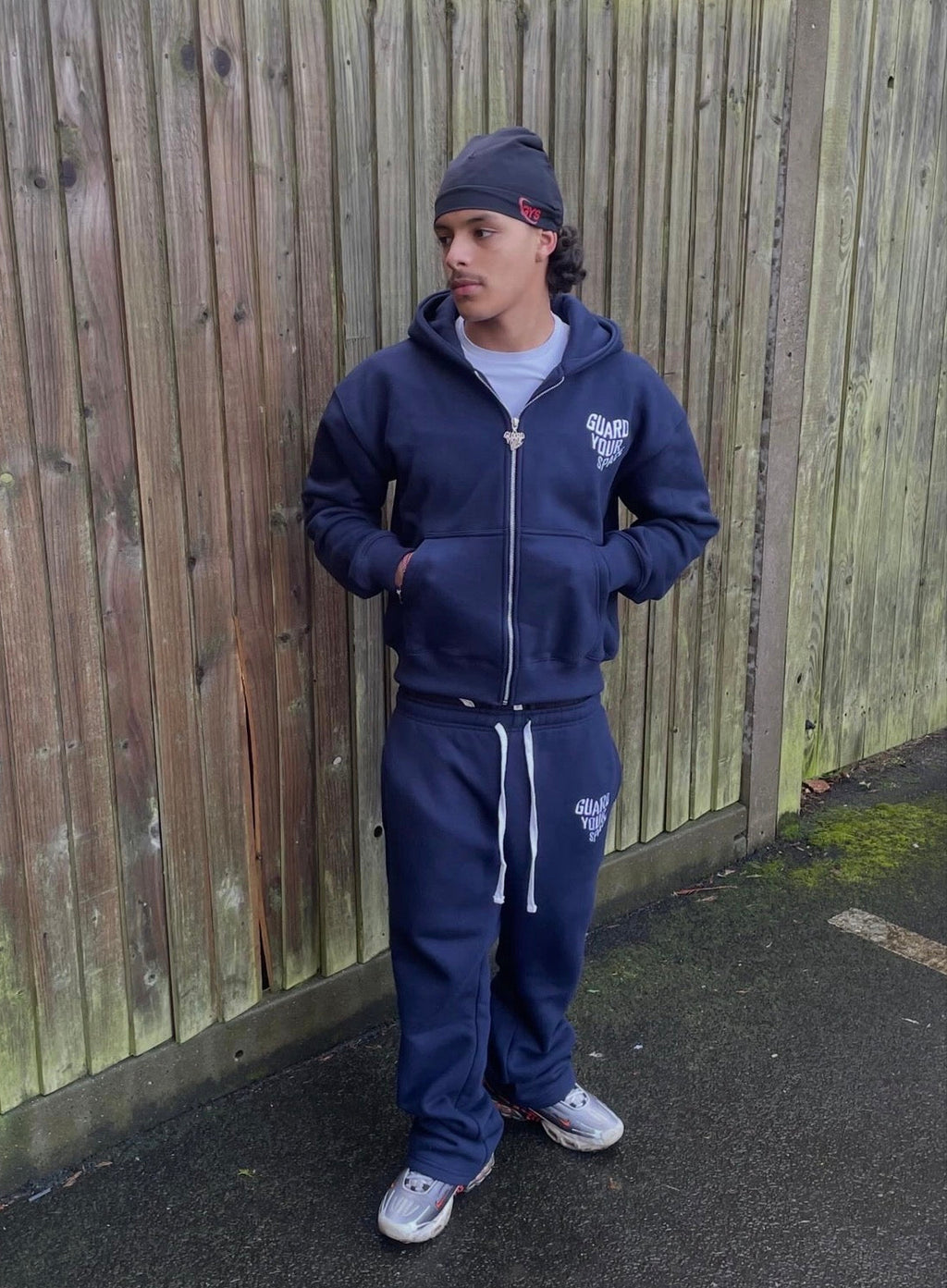 (Blue/white) Guardyourspace zip-up tracksuit