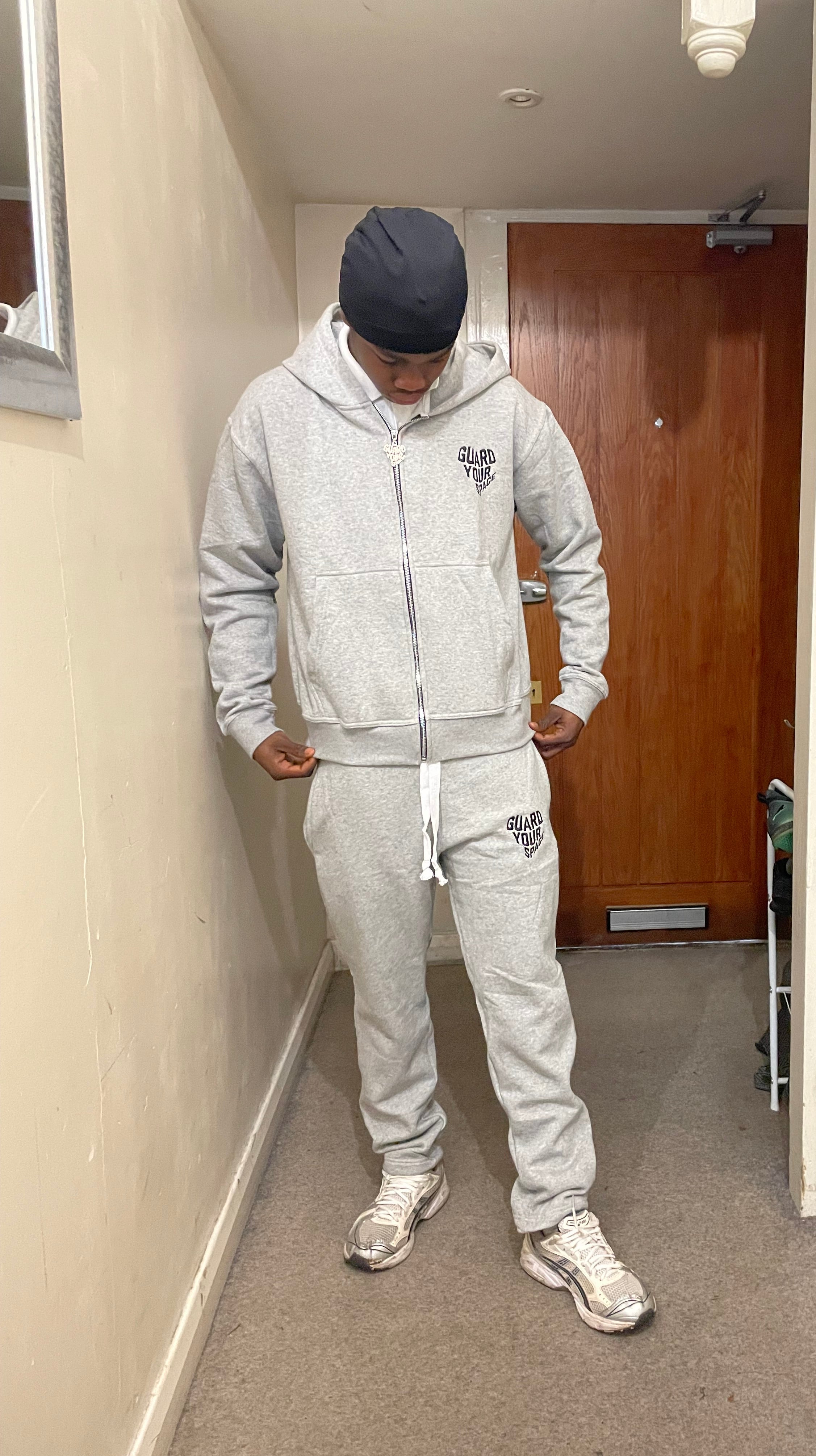 (Grey) Guardyourspace zip up tracksuit
