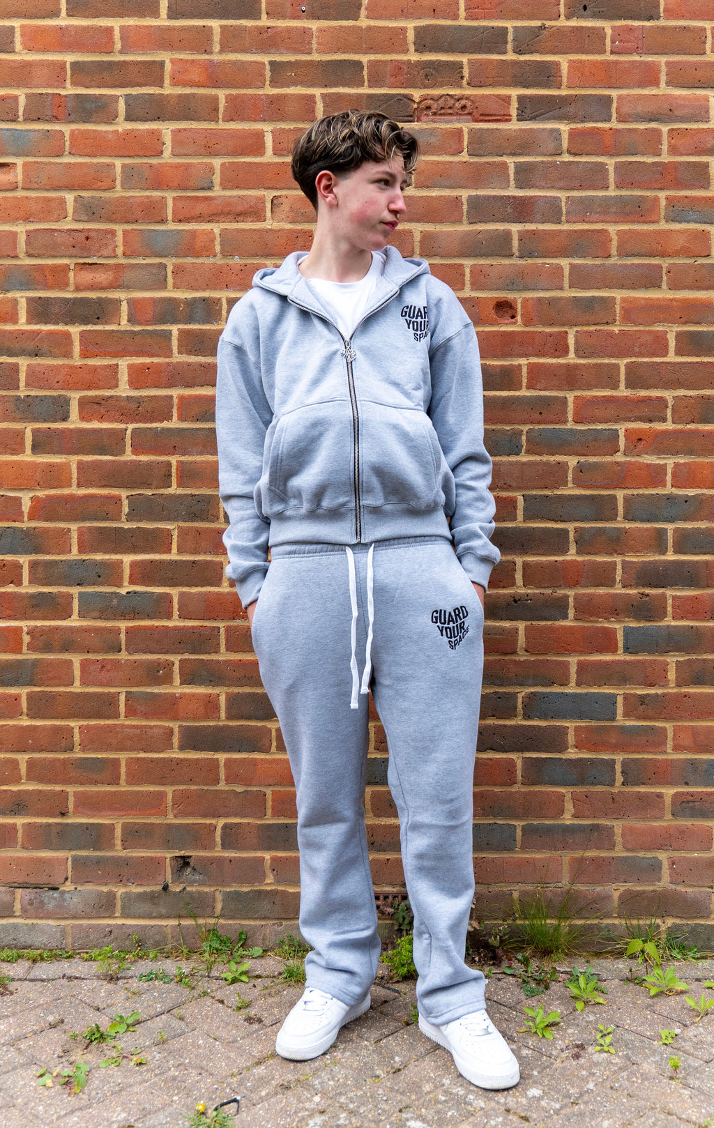 (Grey/black) Guardyourspace zip up tracksuit