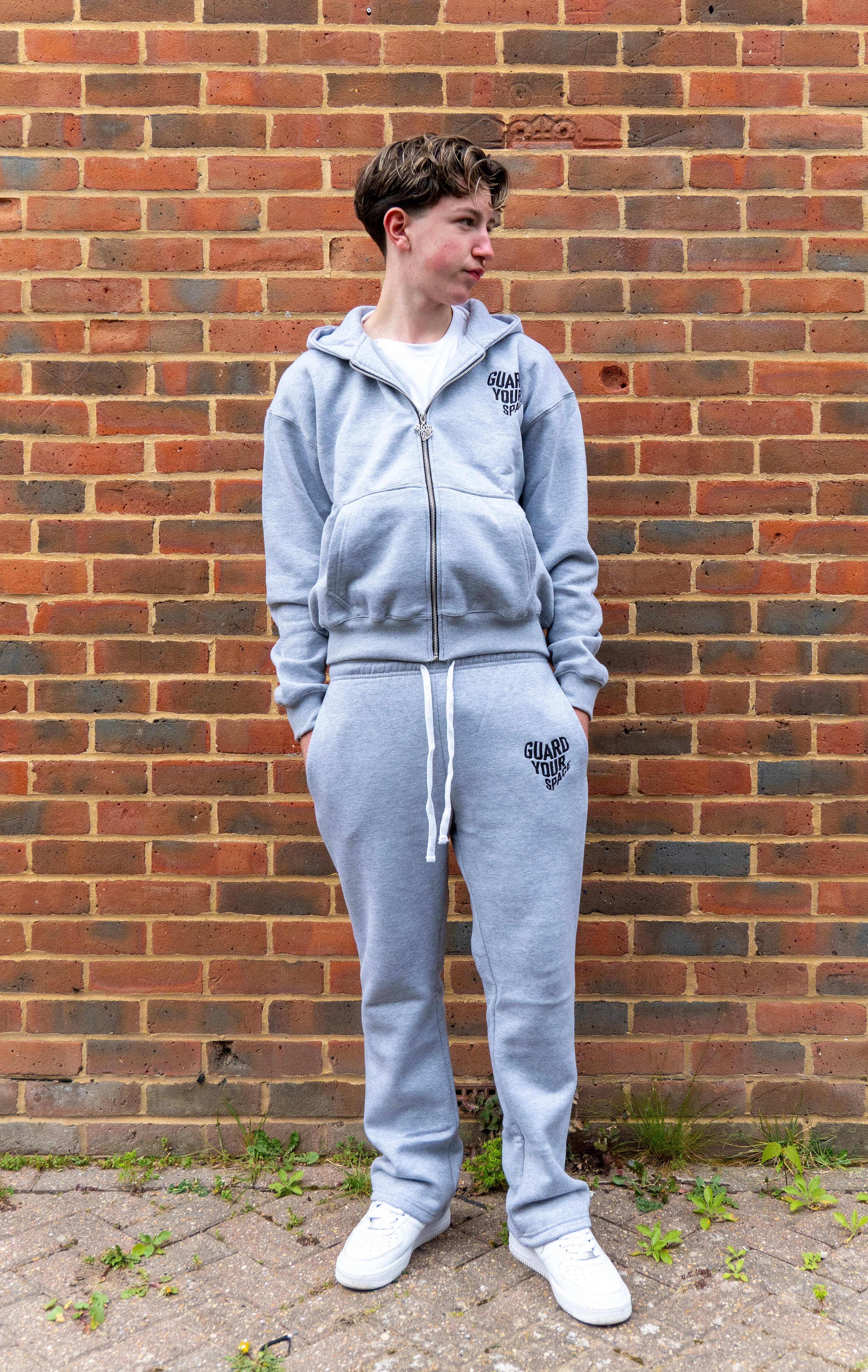 (Grey/black) Guardyourspace zip up tracksuit